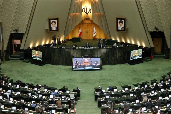 تفحص از فولادی‌ها روی میز نمایندگان مجلس