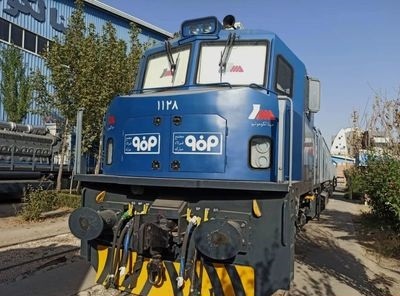 8 دستگاه لکوموتیو مبارکه به ناوگان ریلی پیوست