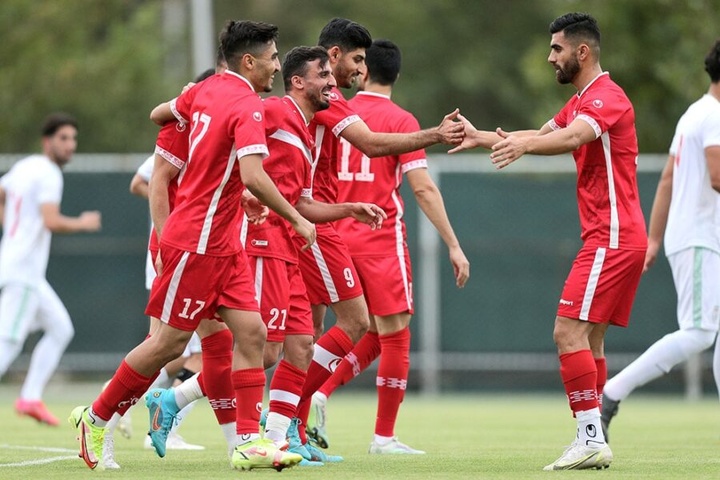 پورعلیگنجی و گلمحمدی غایبان پرسپولیس در مقابل ذوبآهن