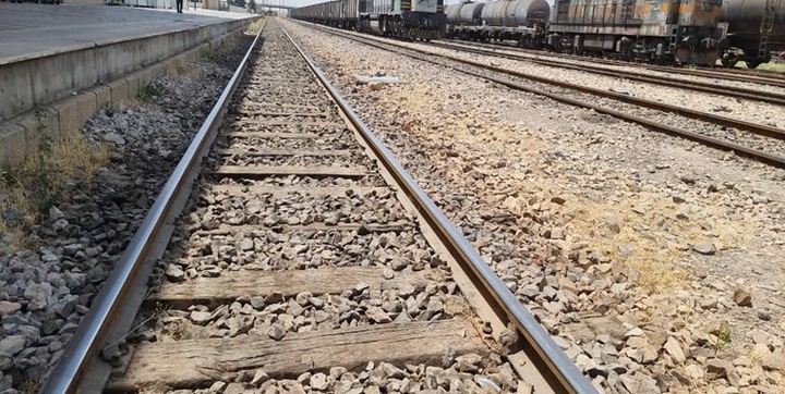 توسعه گلستان از مسیر ریل می‌گذرد