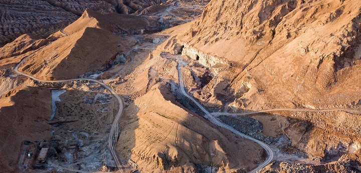 پروانه بهرهبرداری ۲۵۳ معدن در هرمزگان صادر شد