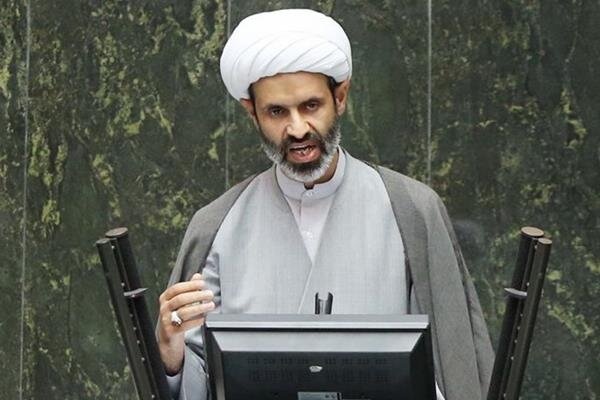 نجومی بگیران غیرحضوری در فولاد مبارکه