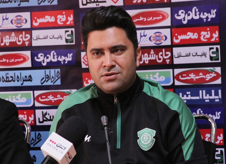 محرومیت برای سرمربی و کادر فنی چادرملو