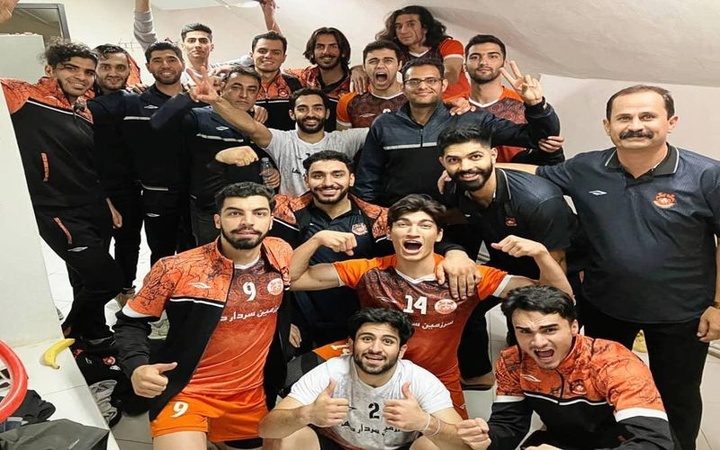 صعود دلنشین والیبالیست‌های مس کرمان به پلی‌آف