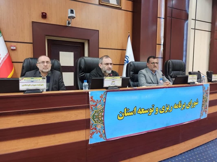 انتقاد استاندار مرکزی از جابجایی برخی از طرحهای فولادی