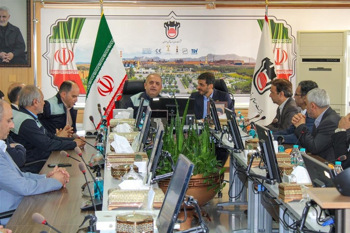 ذوبآهن به دنبال فرار از زیان انباشته