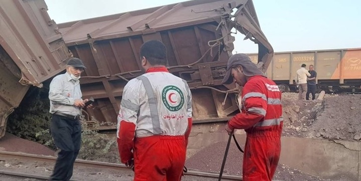 یک قطار باری در مجتمع فولاد بندرعباس واژگون شد
