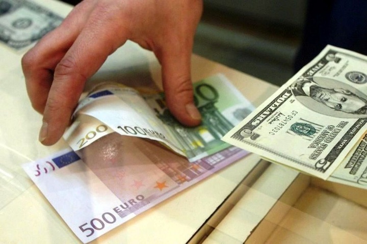 قیمت دلار در بازار، 9 خردادماه 1403 / حساسیت بازار نسبت به موضوعات سیاسی