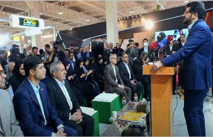 وزیر راه و شهرسازی: ذوب آهن خودکفایی در ریل را رقم زد