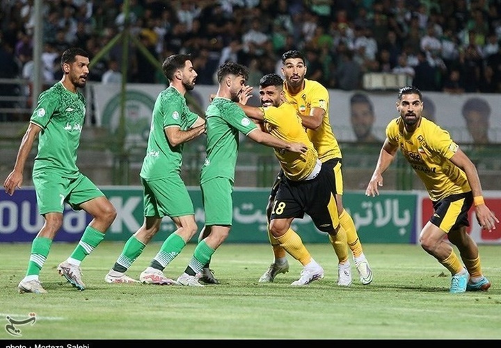 تقابل سپاهان بحرانزده با ذوبآهن احیا شده