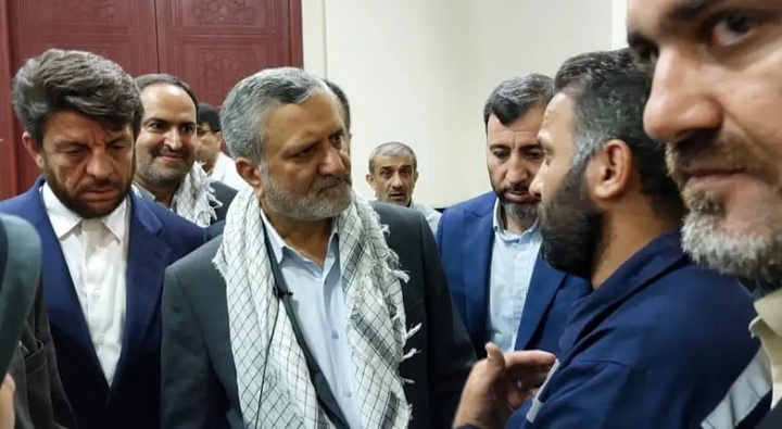 وعده وزیر کار برای پیگیری مطالبات کارگران اخراجی فولاد اهواز