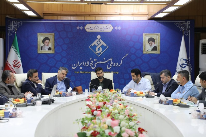 مدیرعامل جدید گروه ملی فولاد اولویتهایش را تشریح کرد / خبری از بررسی وضعیت کارگران اخراجی نبود!