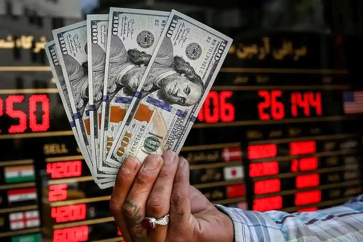قیمت ارز امروز ۱۸ تیر ۱۴۰۳ / روند کاهشی دلار ادامه دارد+فیلم