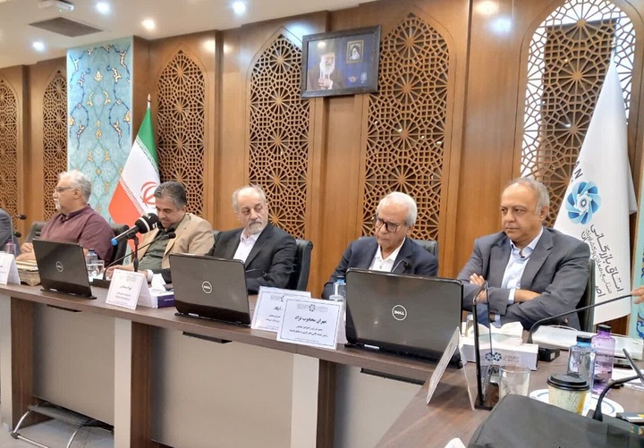 قطعی برق، تولید فولاد را به ۳۰ میلیون تن کاهش داد
