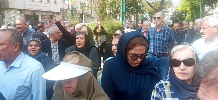دردنامهی بازنشستگان فولاد/ صدایی گرفته مقابلِ نهاد ریاست جمهوری
