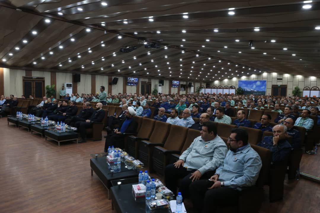 فولاد خوزستان احداث نیروگاه خورشیدی ۶۰۰ مگاواتی را کلید زد