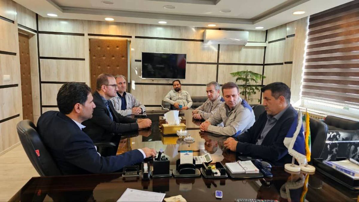 توسعه صنایع فرآوری و جلوگیری از خامفروشی در معادن ضروری است