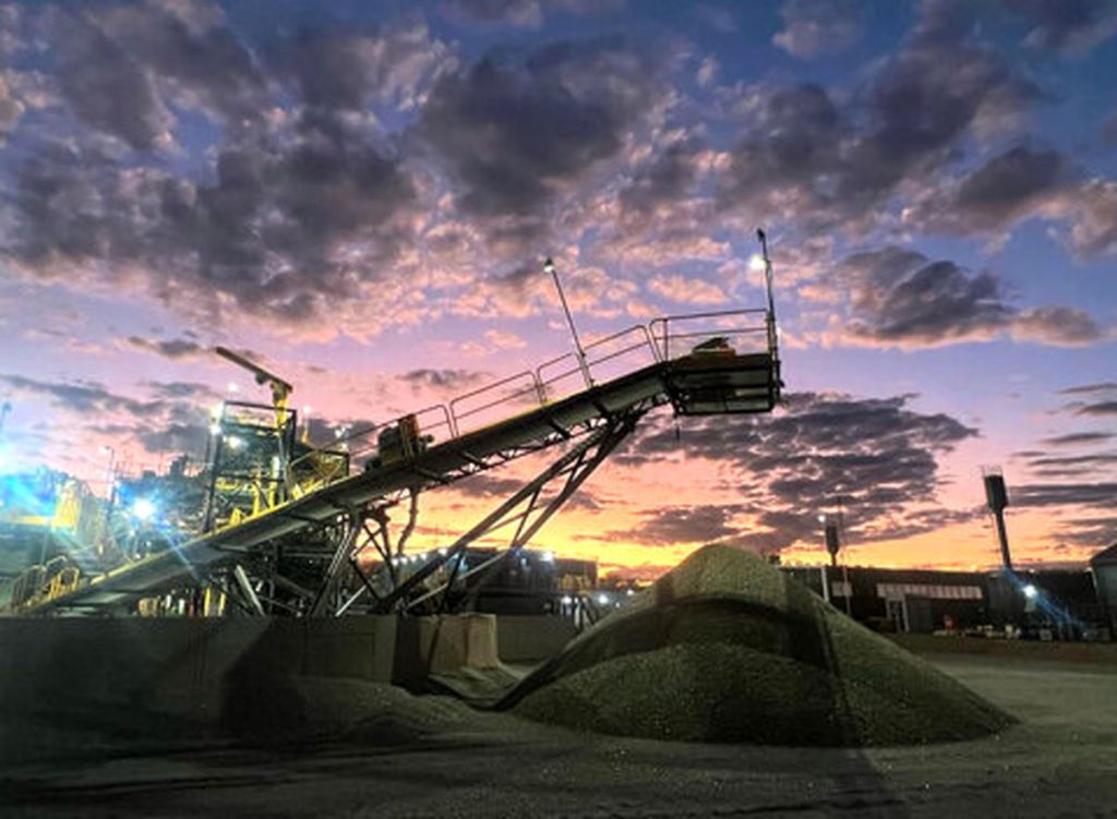 بحران تازه در غول لیتیوم جهان؛ سقوط کمسابقه سهام سیگما لیتیوم در پی تغییر پیمانکار و نگرانیهای مالی