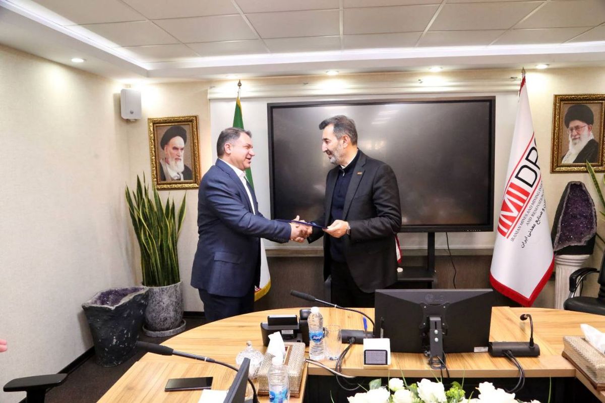 سمیعی‌نژاد: ذوالغیاث مدیری توسعه‌گرا برای شتاب‌بخشی به پروژه‌های منطقه ویژه پارسیان است