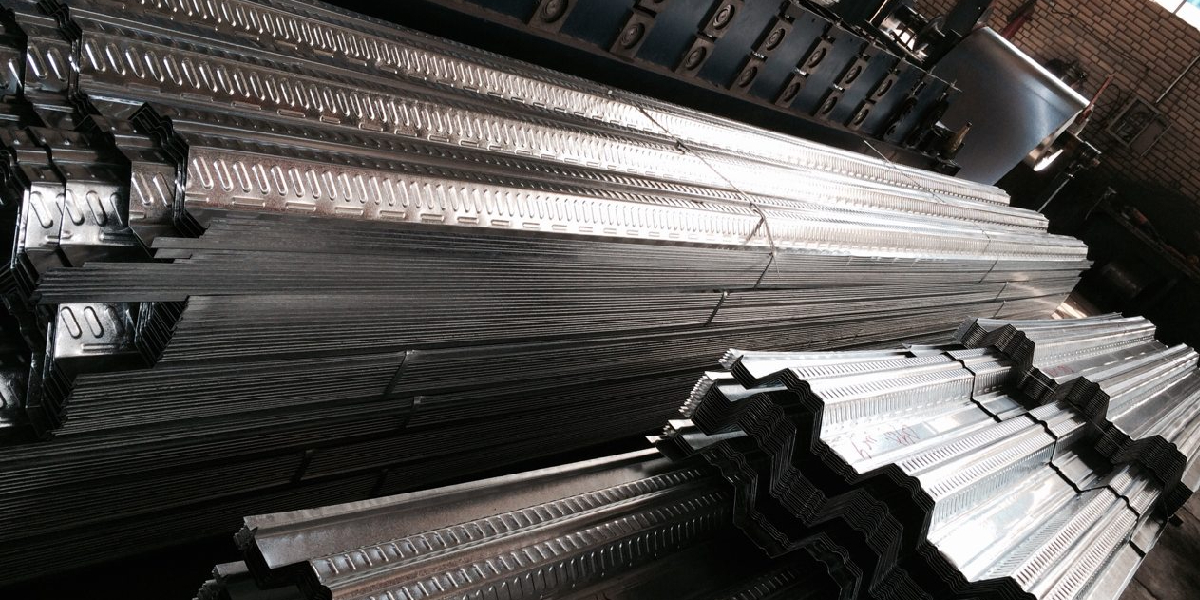 نکات طلایی برای ساخت سقف عرشه فولادی بادوام با کمترین هزینه