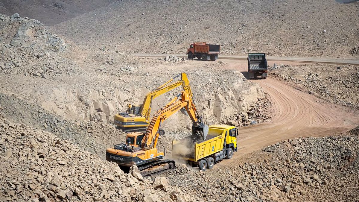 سرمایه‌گذاری ۱۱ هزار میلیارد ریالی ایمیدرو در پروژه‌های راهسازی معادن کشور