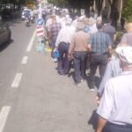 راهپیمایی بازنشستگان فولاد اصفهان در اعتراض به بلاتکلیفی بیمه‌ای و معیشتی